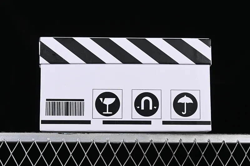All Categories Nk SB Dunk Series Nk SB Dunk Low Low-top sneakers Customized large box Nk Dunk Low Ragdoll Doll Simple SB strap low-top casual sneakers DD1391-100